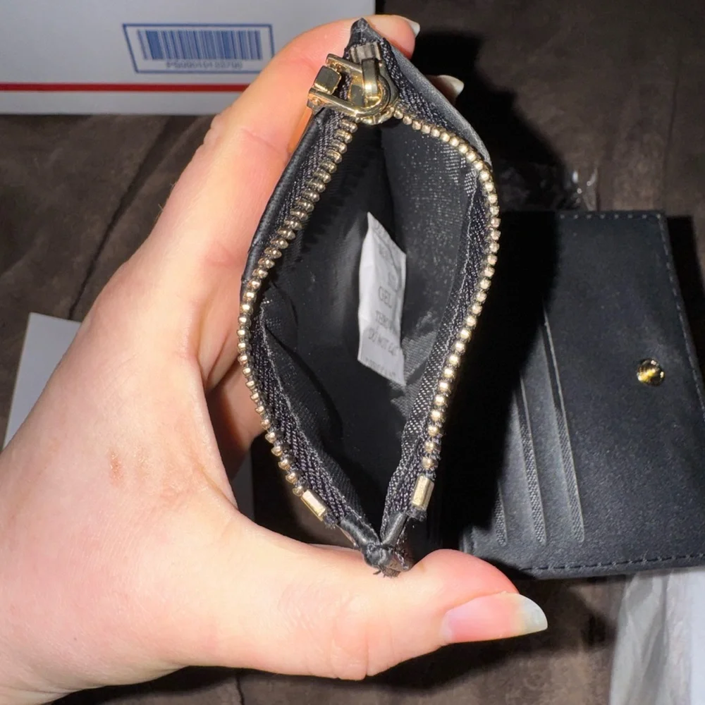 Badgley Mischka Black Quilted Card Holder